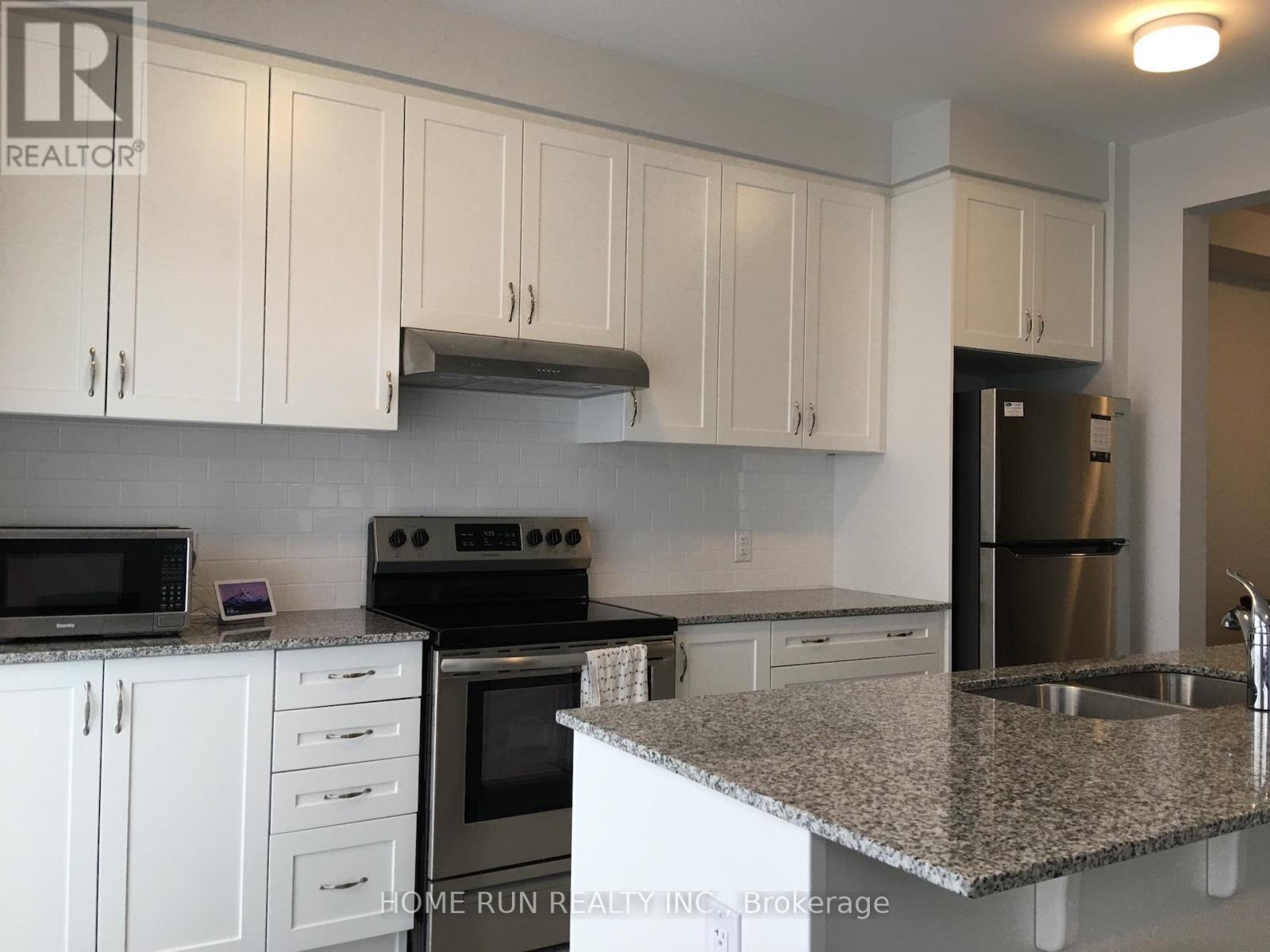 86 Kindred Row, Ottawa, Ontario  K2S 3A2 - Photo 4 - X12171674