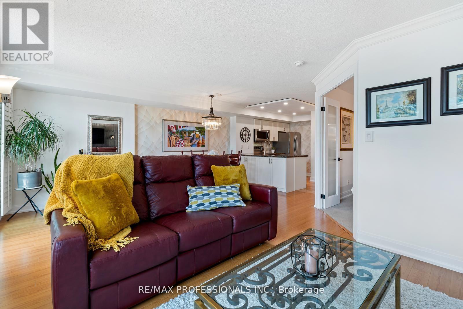 517 - 410 Queens Quay W, Toronto, Ontario  M5V 3T1 - Photo 13 - C12081245