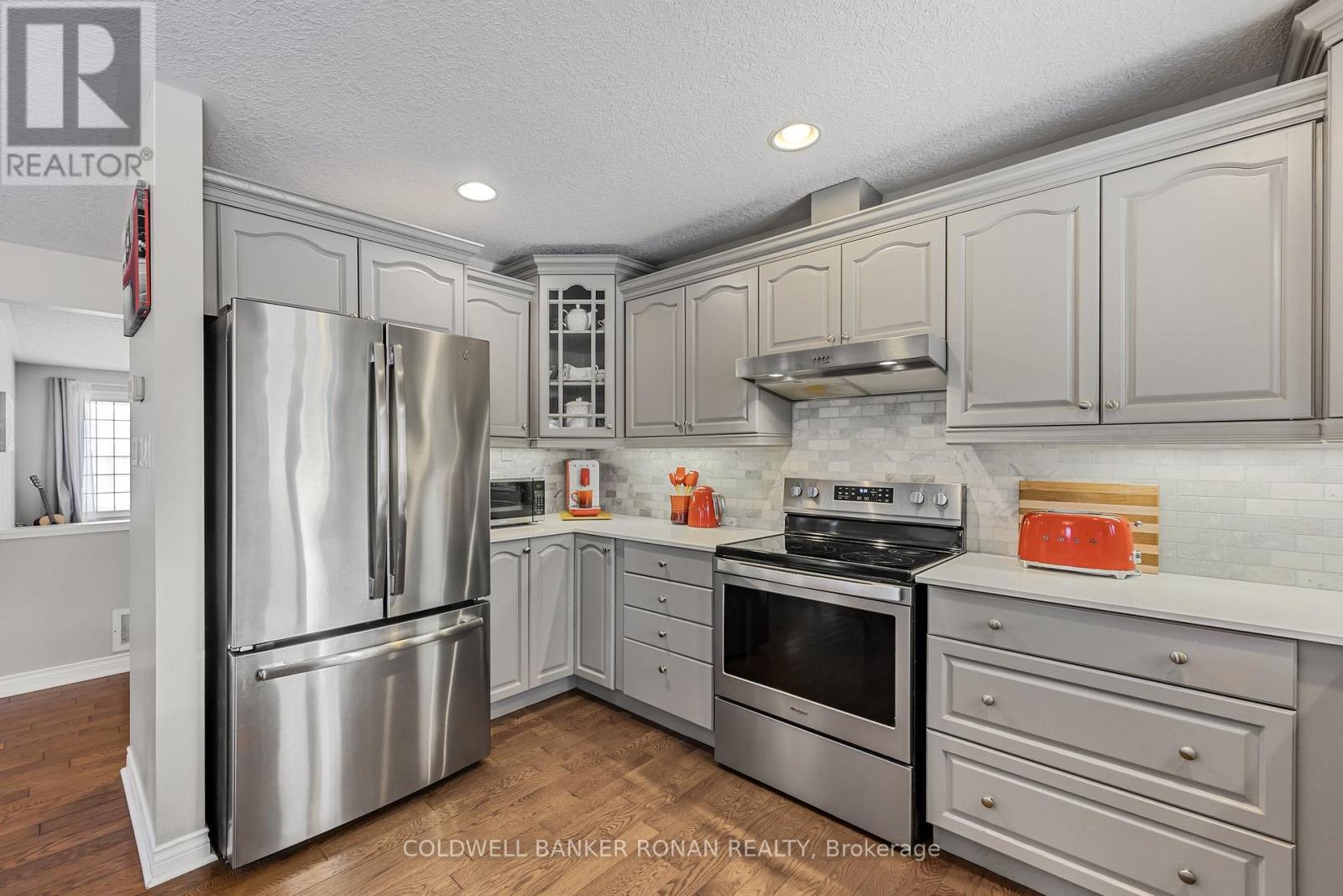 28 Dekker Street, Adjala-Tosorontio, Ontario  L0M 1J0 - Photo 11 - N12171684