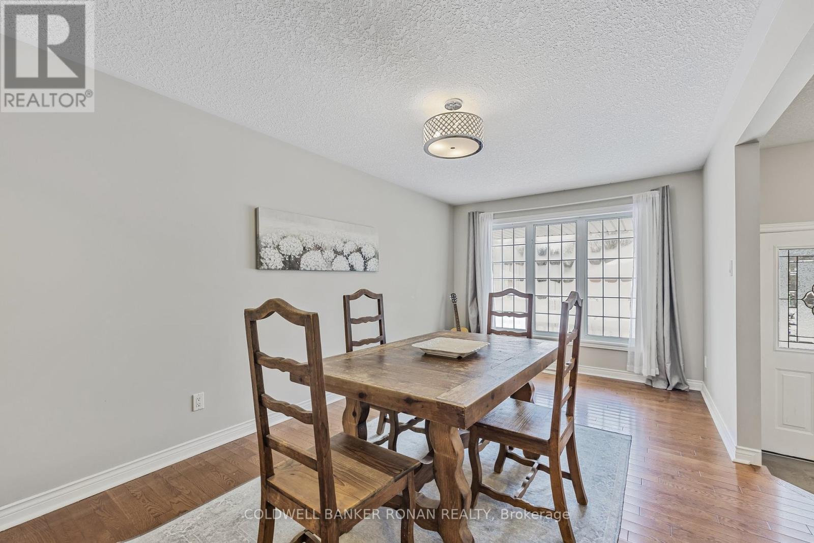 28 Dekker Street, Adjala-Tosorontio, Ontario  L0M 1J0 - Photo 4 - N12171684