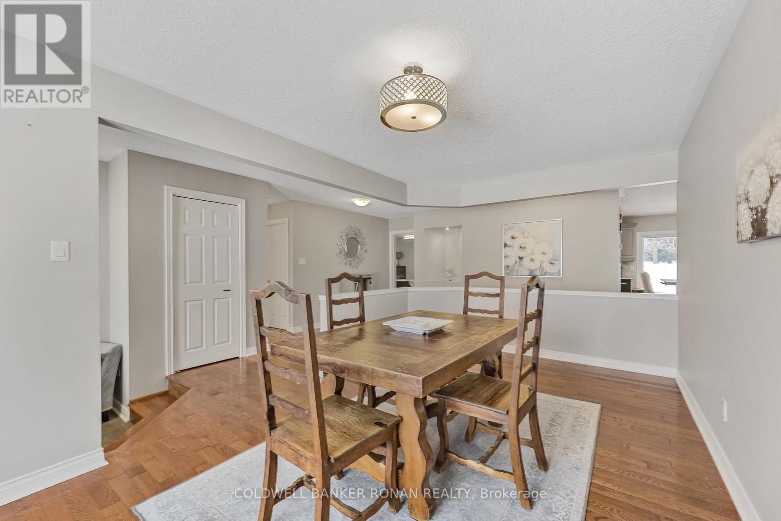 28 Dekker Street, Adjala-Tosorontio, Ontario  L0M 1J0 - Photo 6 - N12171684