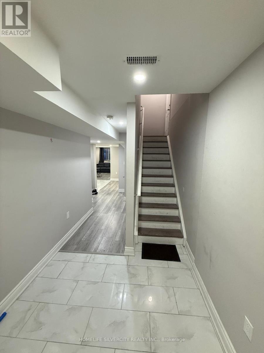 58 LANARK CIRCLE NW, Brampton, Ontario