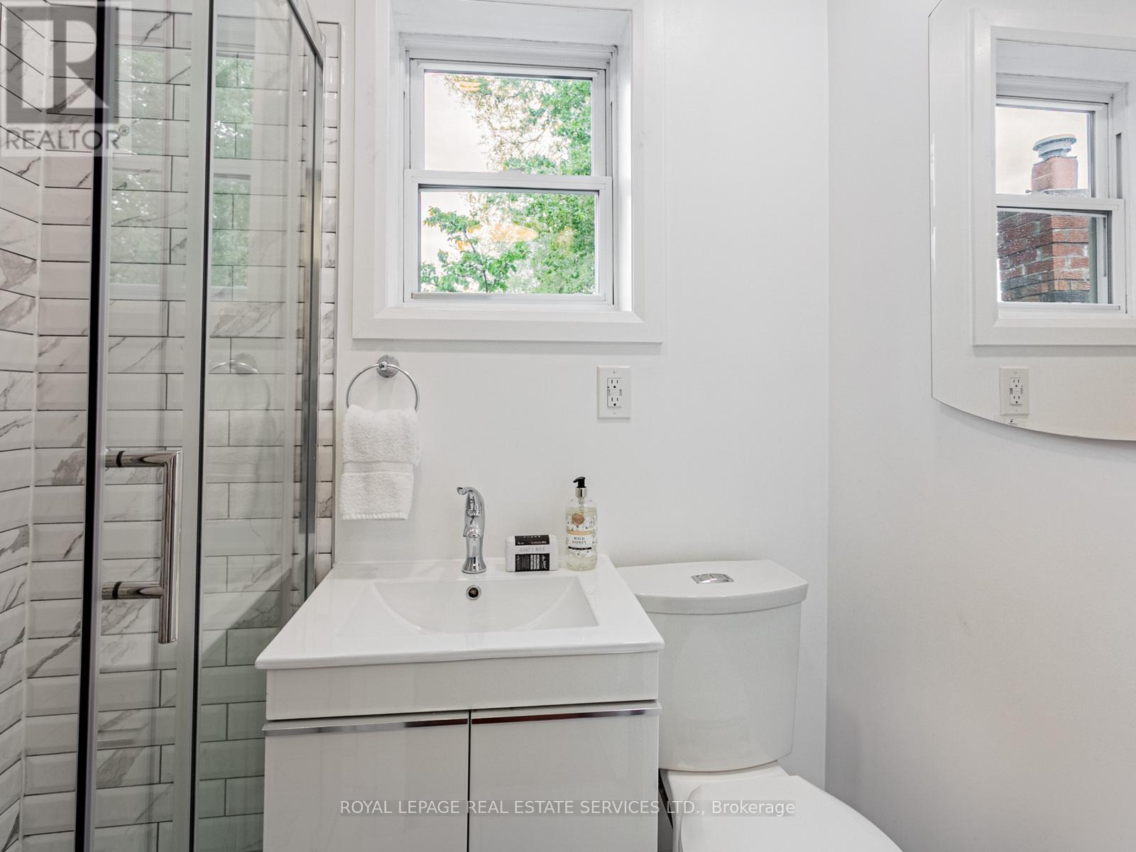 50 Florence Crescent, Toronto, Ontario  M6N 4E5 - Photo 21 - W12171679