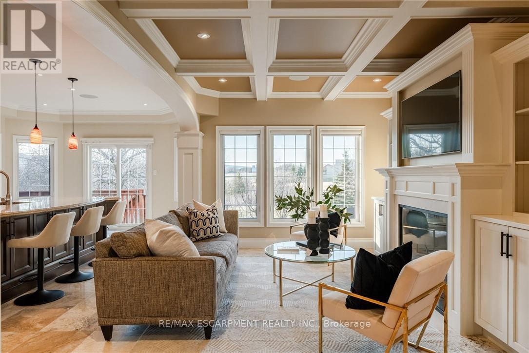 4105 Millcroft Park Drive, Burlington, Ontario  L7M 3V9 - Photo 6 - W12171695