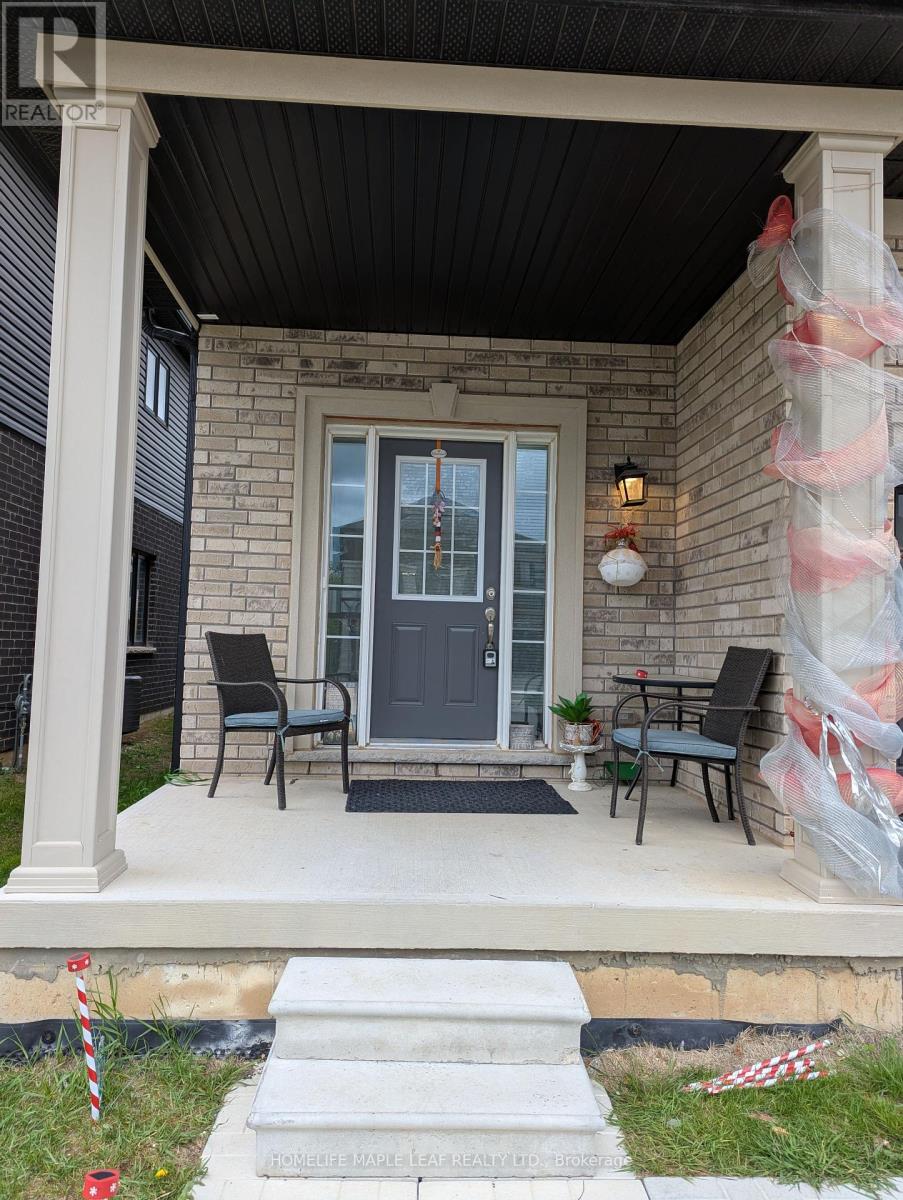 8 Stauffer Road N, Brantford, Ontario  N3V 0B1 - Photo 2 - X12171661