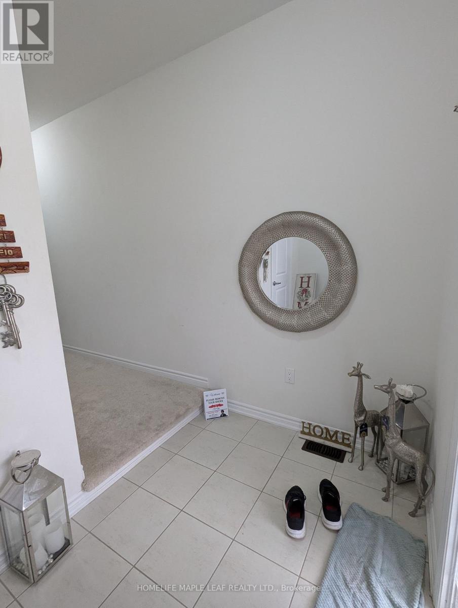 8 Stauffer Road N, Brantford, Ontario  N3V 0B1 - Photo 3 - X12171661