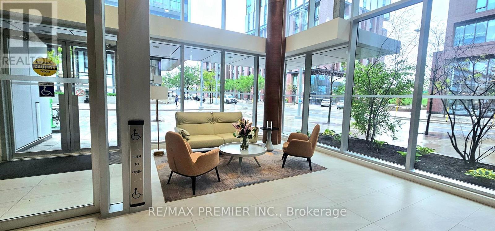 S808 - 455 Front Street E, Toronto, Ontario  M5A 0G2 - Photo 2 - C12171666