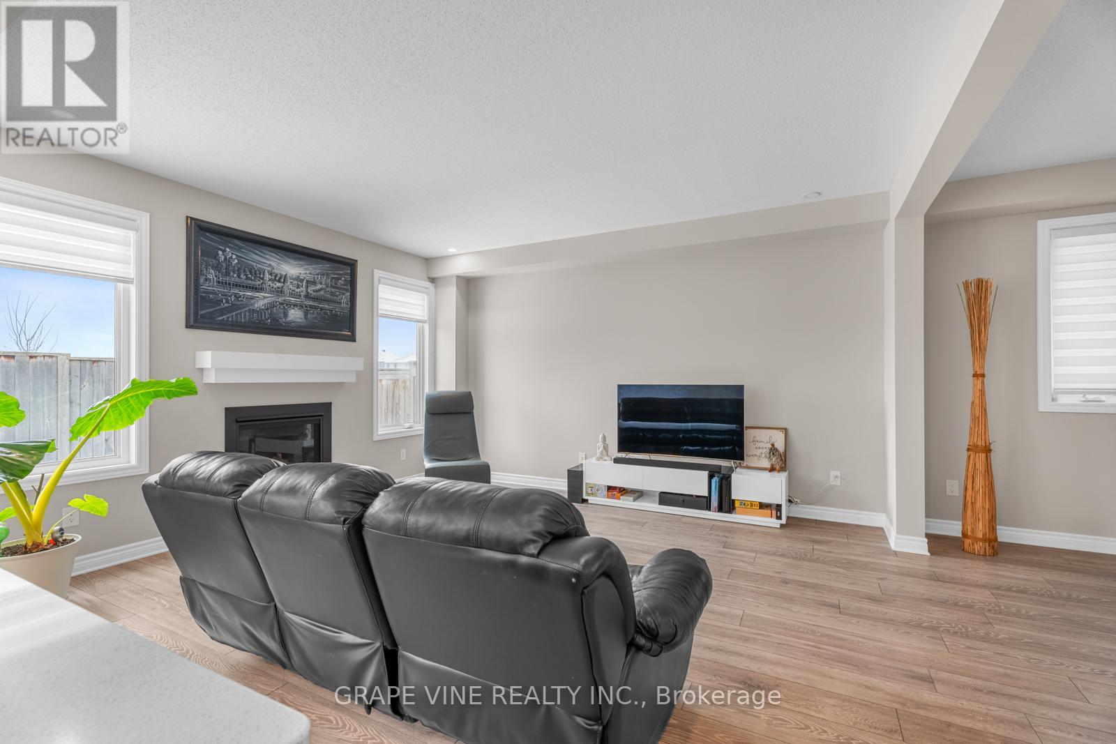 46 Knockaderry Crescent, Ottawa, Ontario  K2J 6G8 - Photo 8 - X11944433
