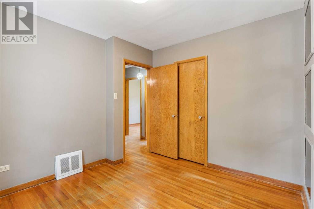 1730 32 Street Sw, Calgary, Alberta  T3C 1N5 - Photo 10 - A2224109