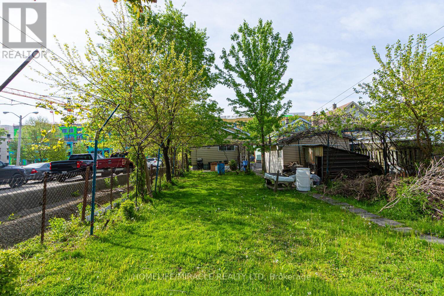 356 Hill Street, London East, Ontario  N6B 1E3 - Photo 41 - X12171717