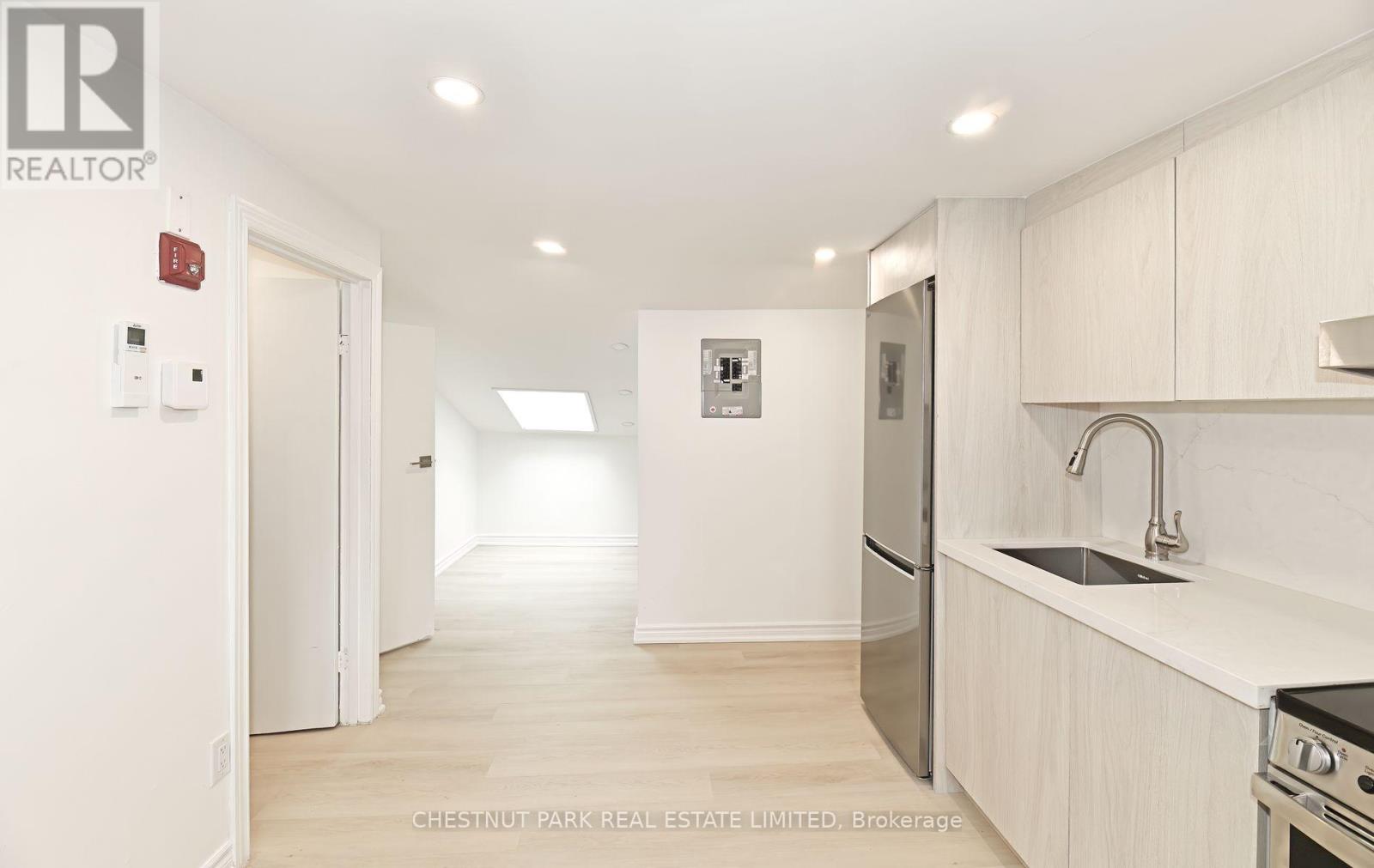 6 - 171 KING STREET E, Toronto, Ontario