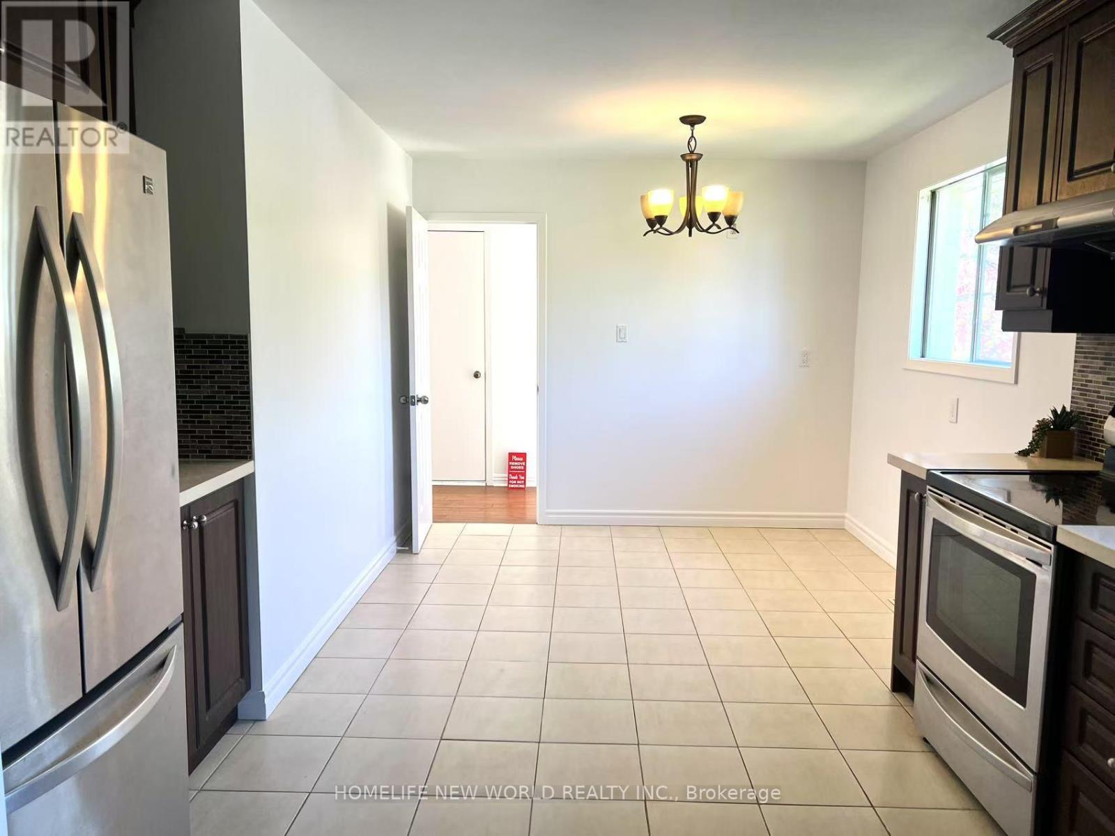 69 Harrington Crescent, Toronto, Ontario  M2M 2Y7 - Photo 2 - C12146555