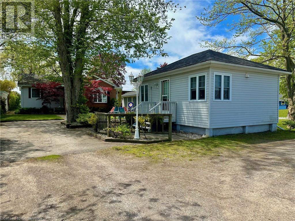 Property at 12529 LAKESHORE Road image 3