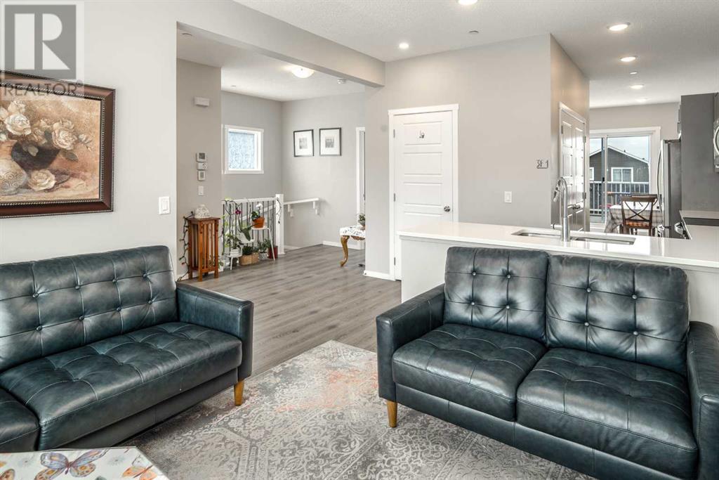 Property at 232 Lucas Manor NW image 3