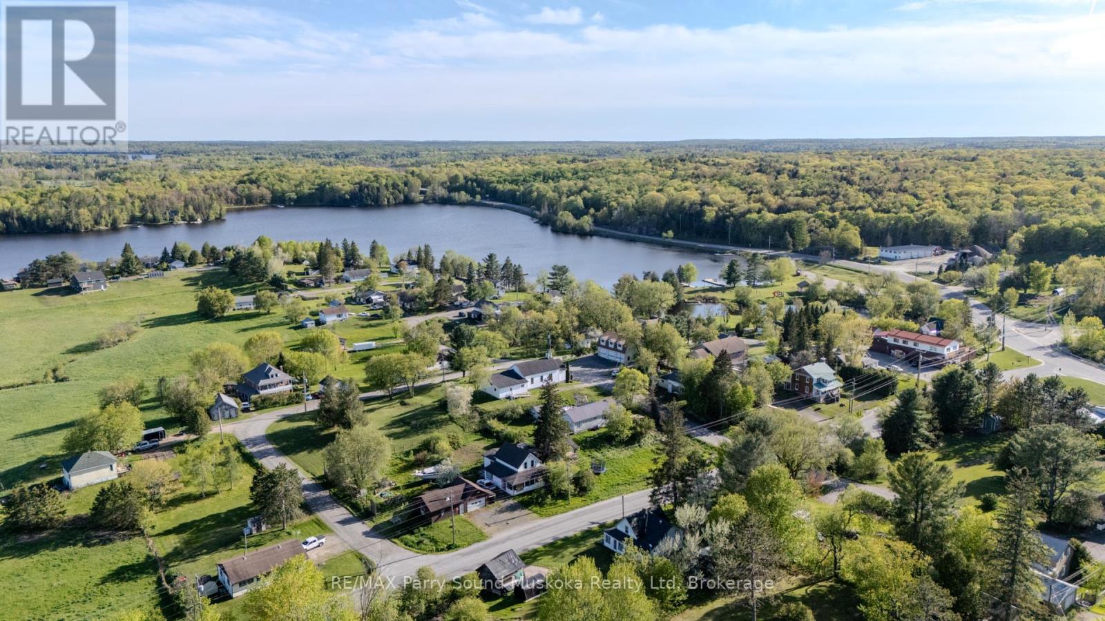 17 Harriet Street, Mckellar, Ontario  P0G 1C0 - Photo 39 - X12171538