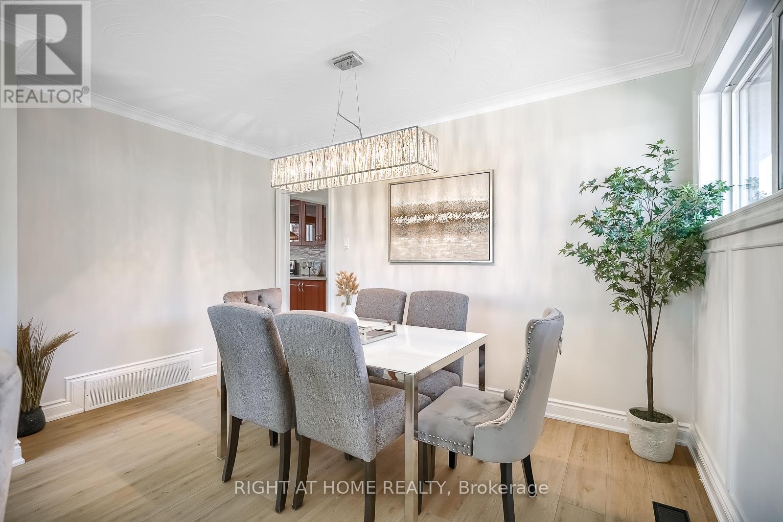 14 Amulet Street, Toronto, Ontario  M1T 2E4 - Photo 11 - E12158408