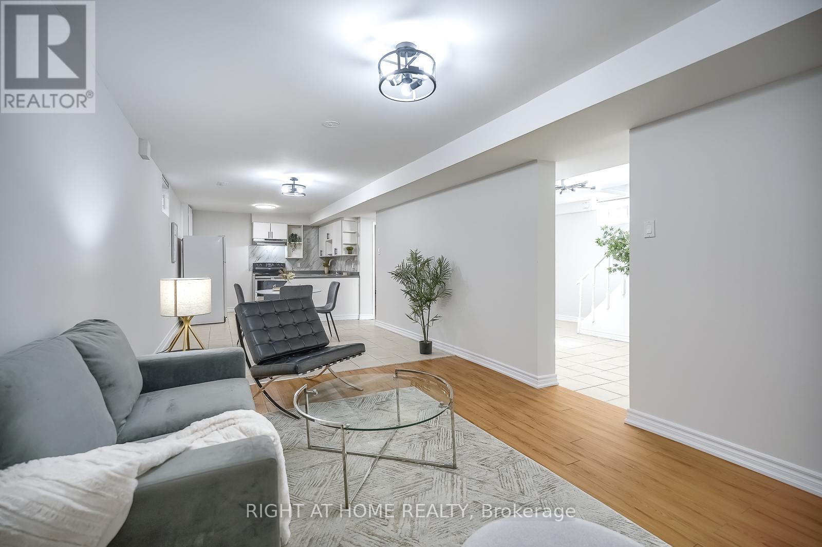 14 Amulet Street, Toronto, Ontario  M1T 2E4 - Photo 27 - E12158408