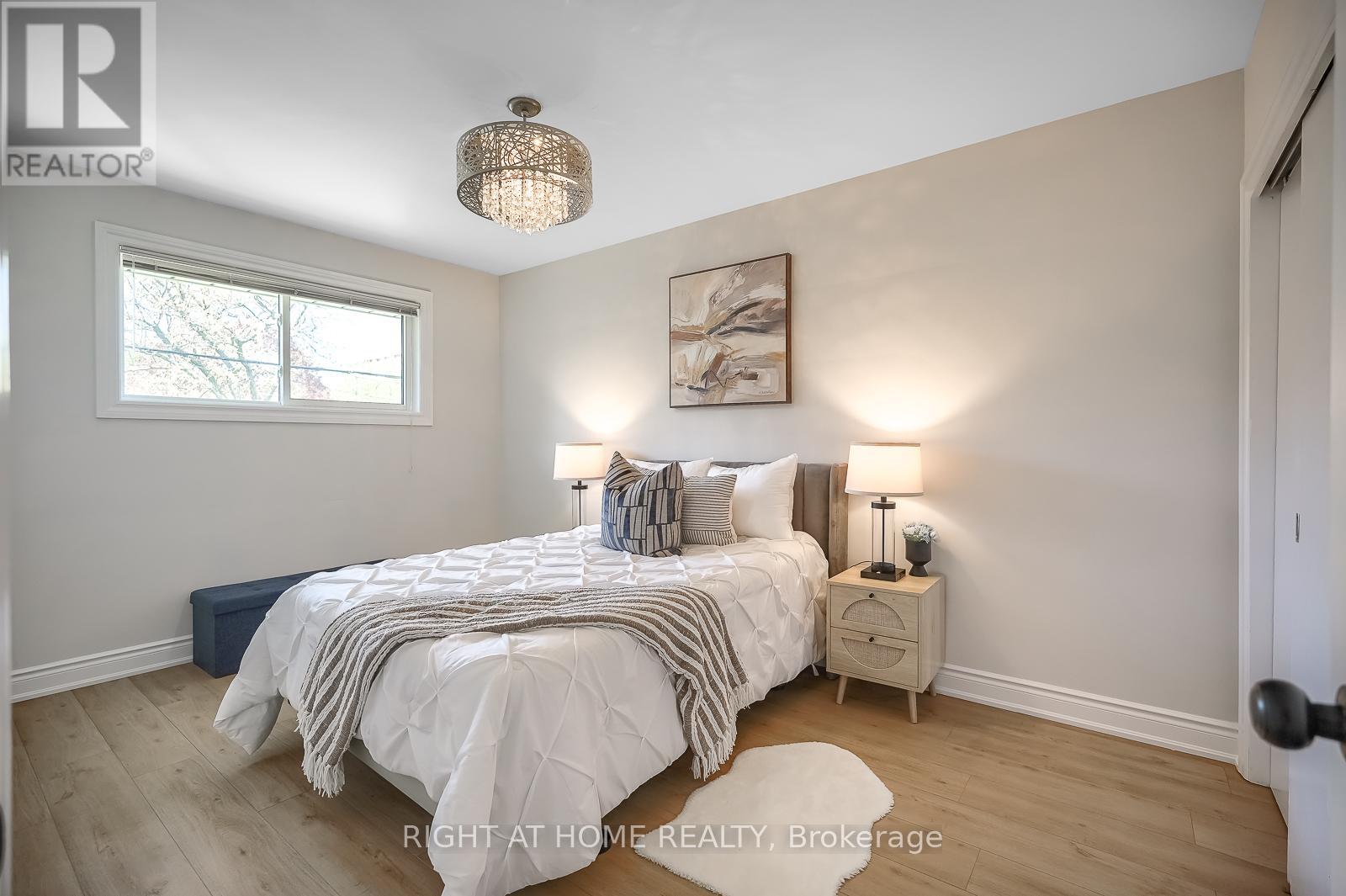 14 Amulet Street, Toronto, Ontario  M1T 2E4 - Photo 19 - E12158408