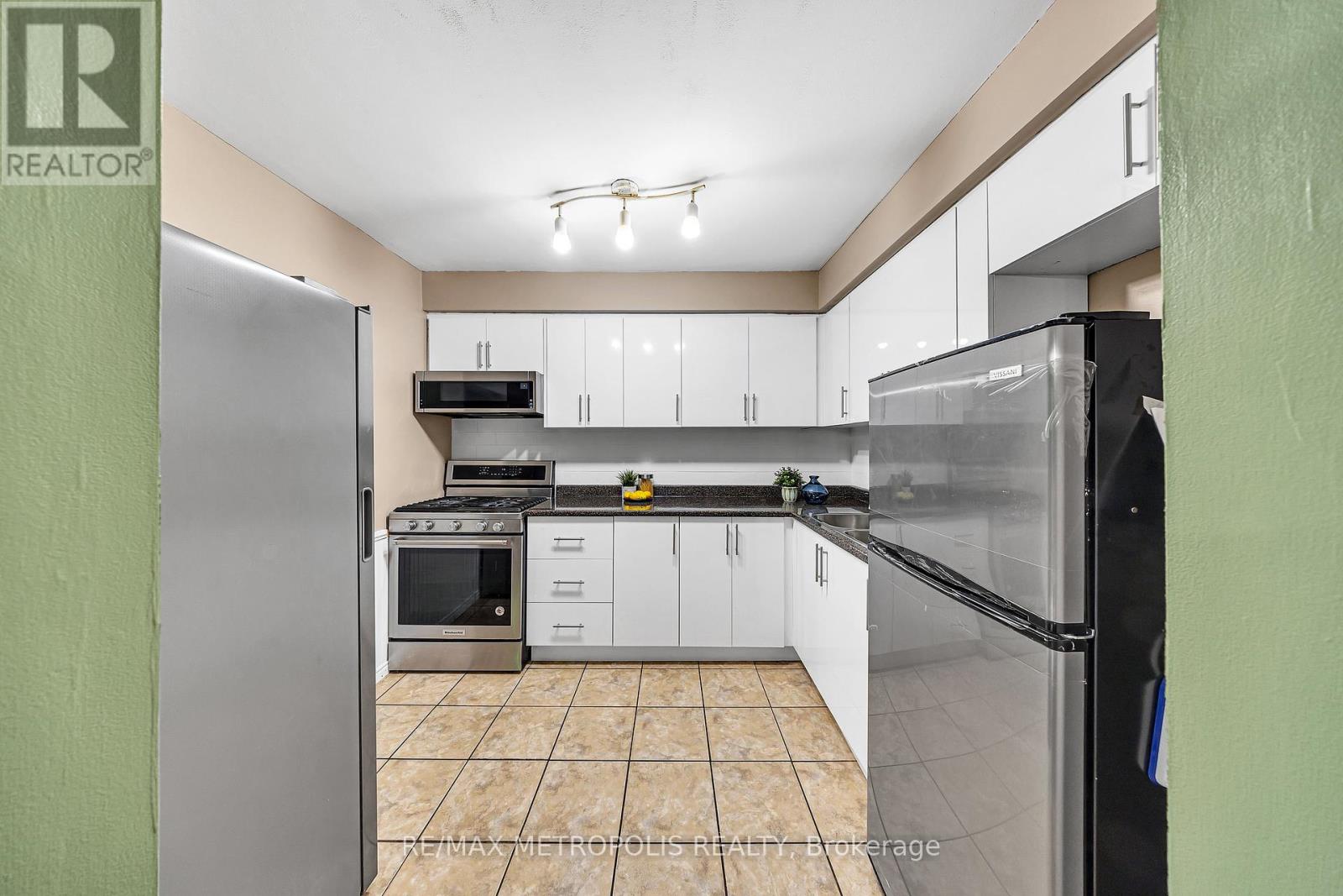 15 - 1980 Rosefield Road, Pickering, Ontario  L1V 3M4 - Photo 9 - E12171712