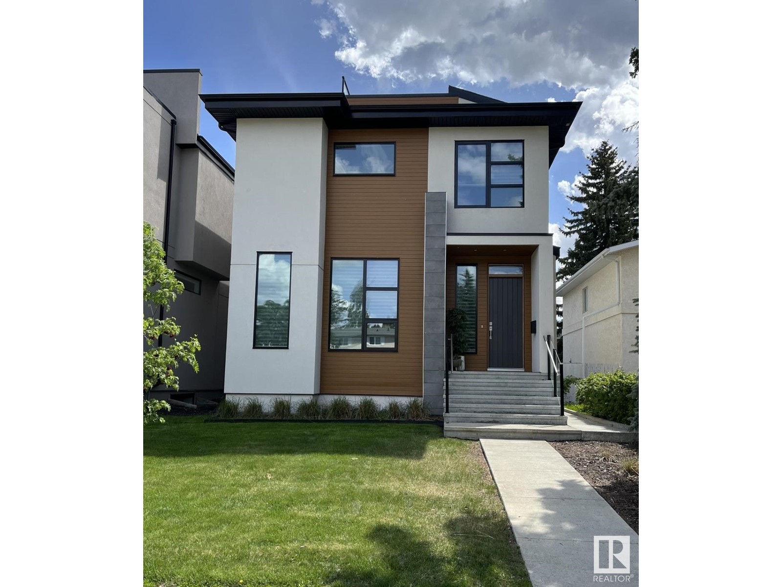44a Valleyview Cr Nw, Edmonton, Alberta  T5R 5S4 - Photo 1 - E4430098