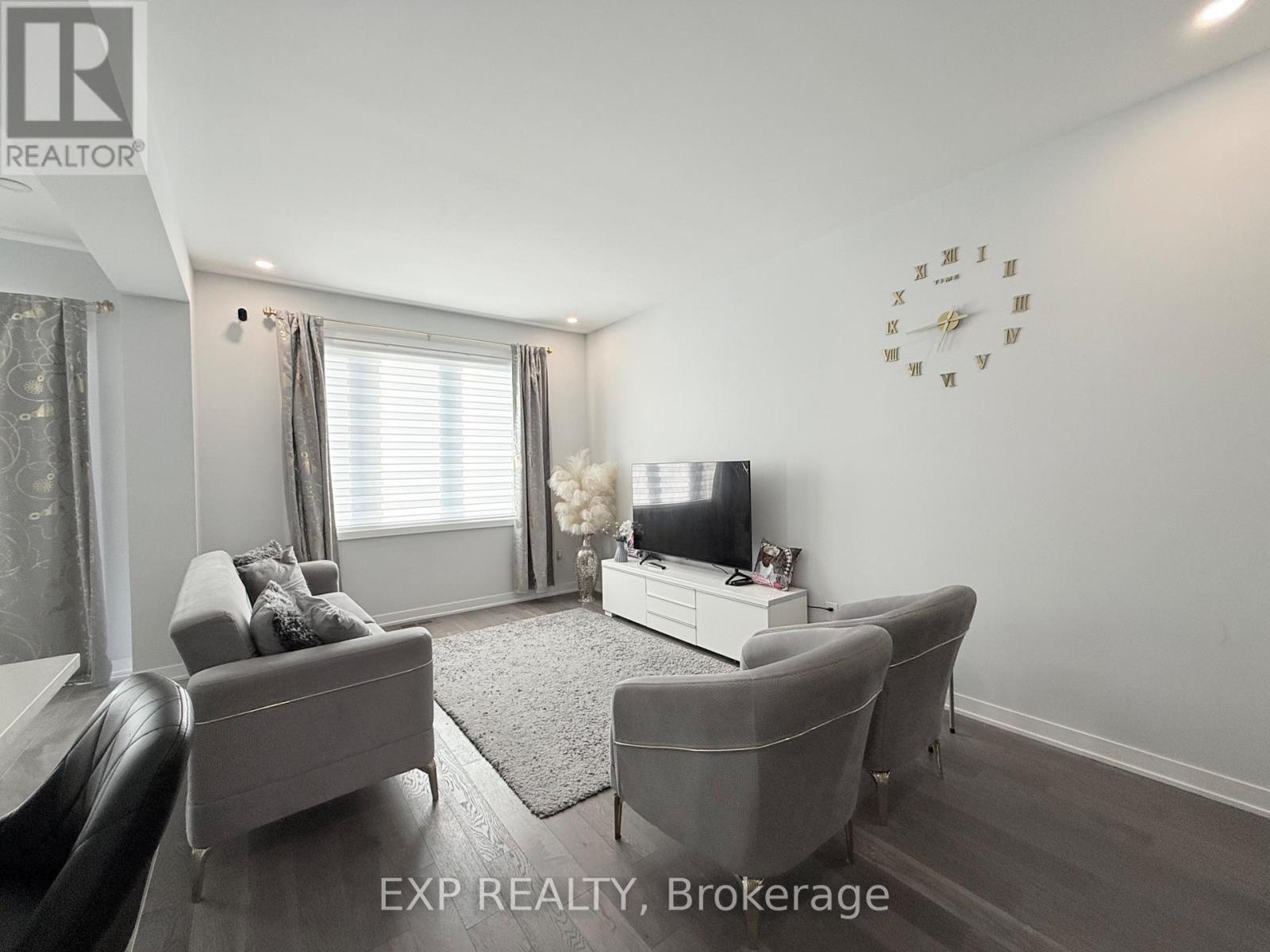 615 Allied Mews, Ottawa, Ontario  K2S 3A3 - Photo 3 - X12171491
