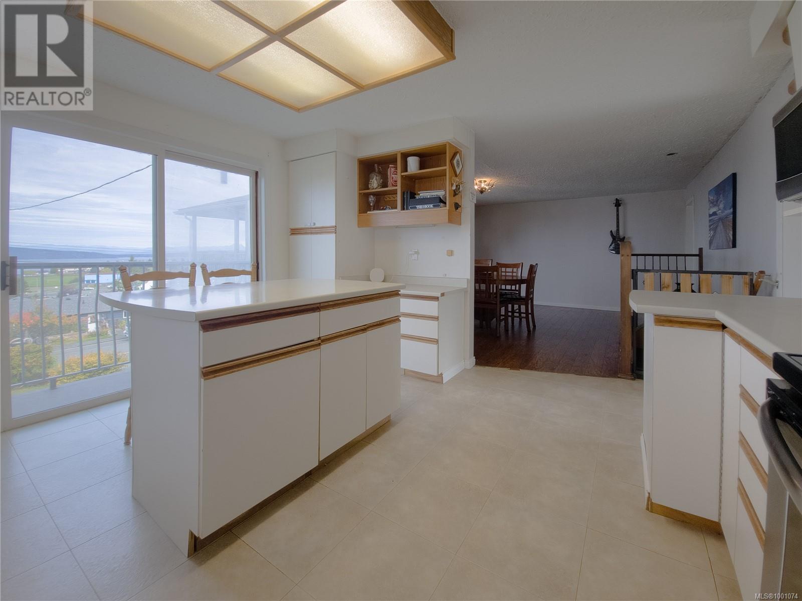 2287 Chelohsin Cres, Port Mcneill, British Columbia  V0N 2R0 - Photo 20 - 1001074