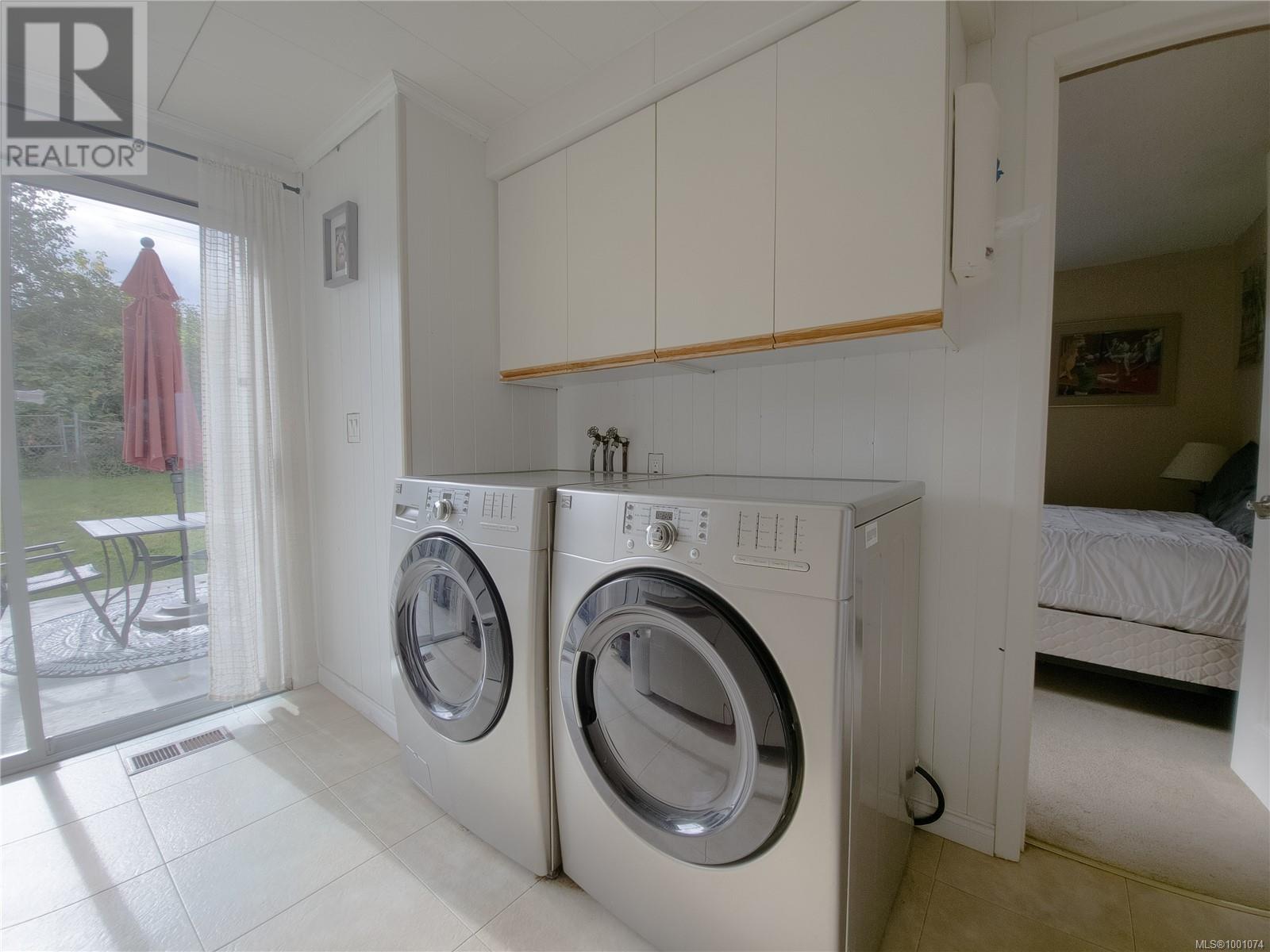 2287 Chelohsin Cres, Port Mcneill, British Columbia  V0N 2R0 - Photo 26 - 1001074