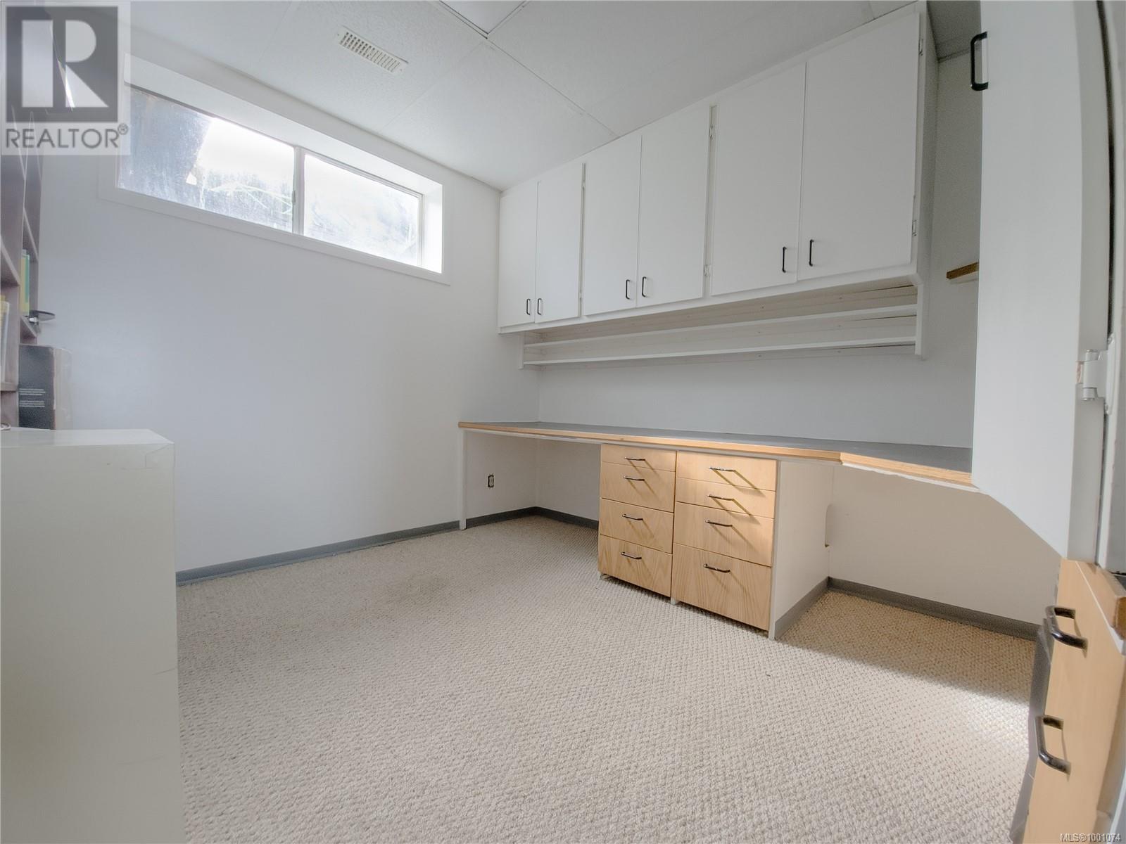 2287 Chelohsin Cres, Port Mcneill, British Columbia  V0N 2R0 - Photo 42 - 1001074