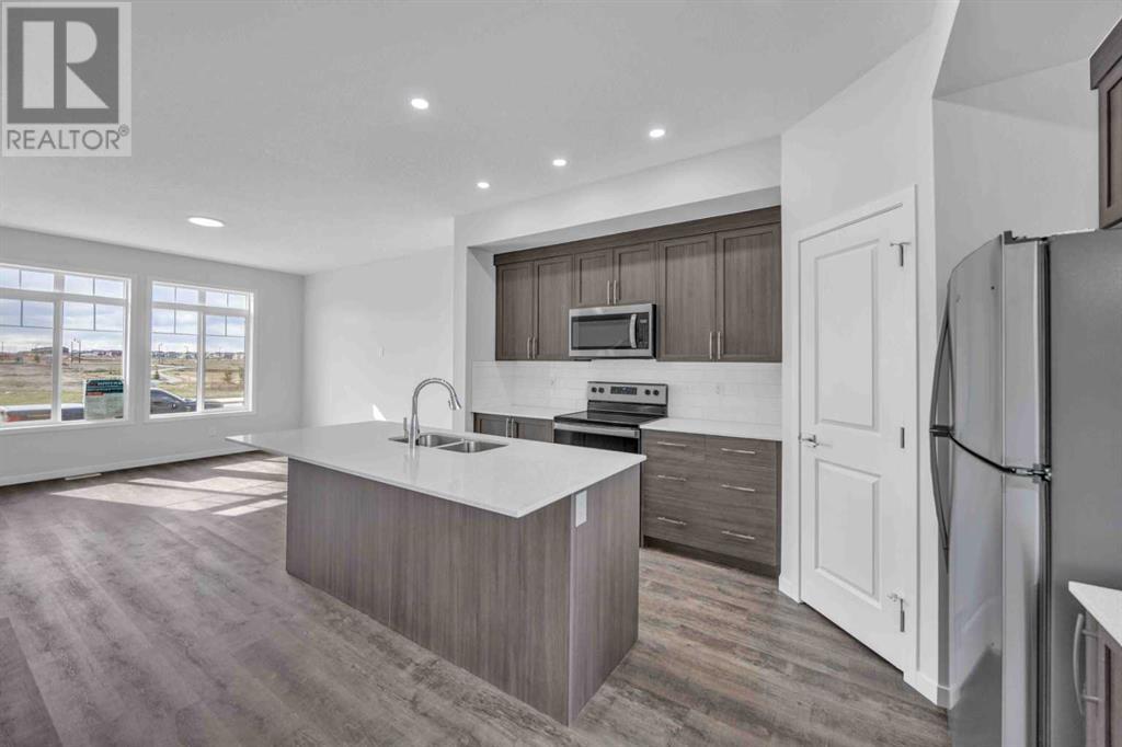 400 Dawson Drive, Chestermere, Alberta  T1X 2R6 - Photo 16 - A2216727
