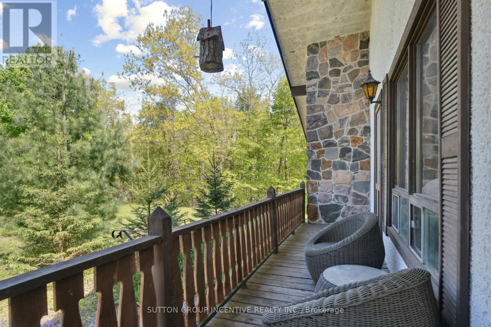 11 Mackenzie Place, Kawartha Lakes, Ontario  K0M 2B0 - Photo 24 - X12171760