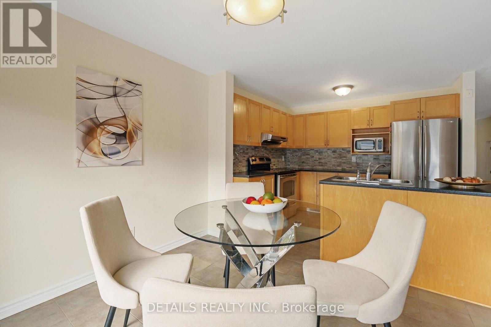 404 Abbeydale Circle, Ottawa, Ontario  K2K 0E8 - Photo 9 - X12046489