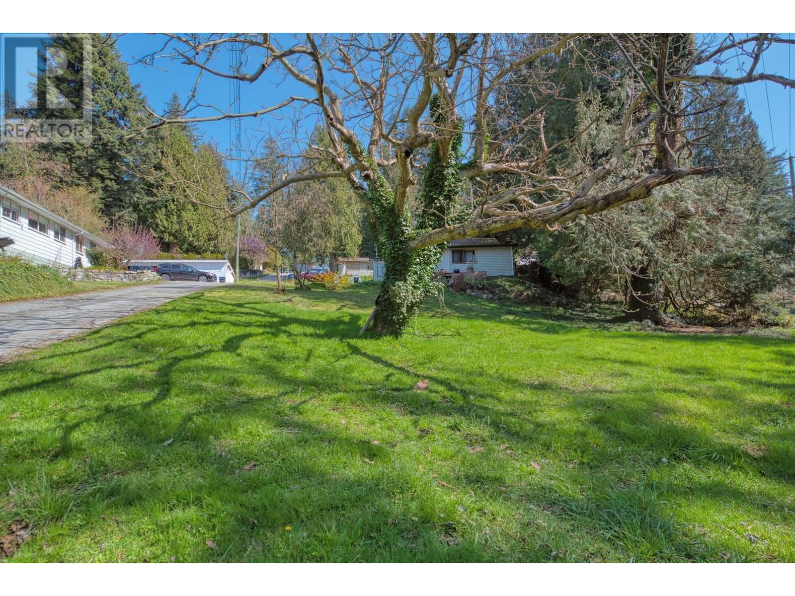 5056b Sunshine Coast Highway, Sechelt, British Columbia  V7Z 0B9 - Photo 4 - R2987106