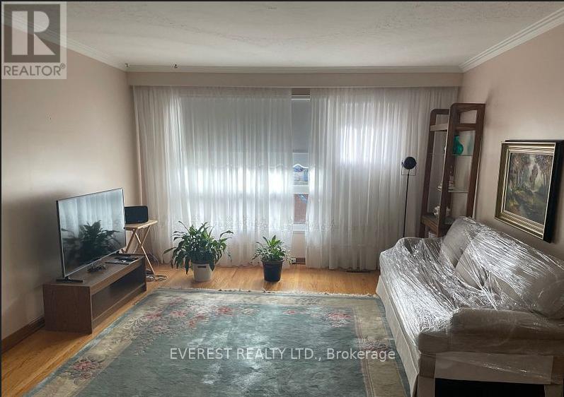 66 Evans Avenue, Toronto, Ontario  M8Z 1H6 - Photo 11 - W12171768