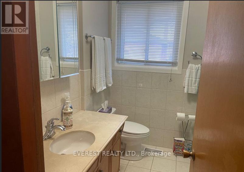 66 Evans Avenue, Toronto, Ontario  M8Z 1H6 - Photo 12 - W12171768