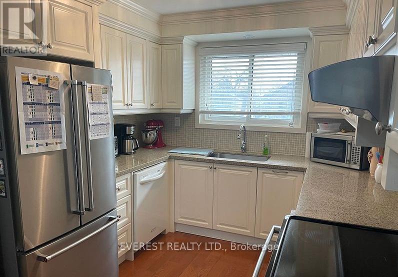 66 Evans Avenue, Toronto, Ontario  M8Z 1H6 - Photo 3 - W12171768