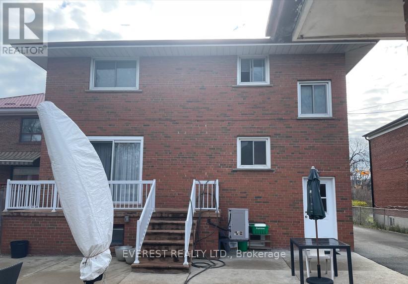 66 Evans Avenue, Toronto, Ontario  M8Z 1H6 - Photo 6 - W12171768