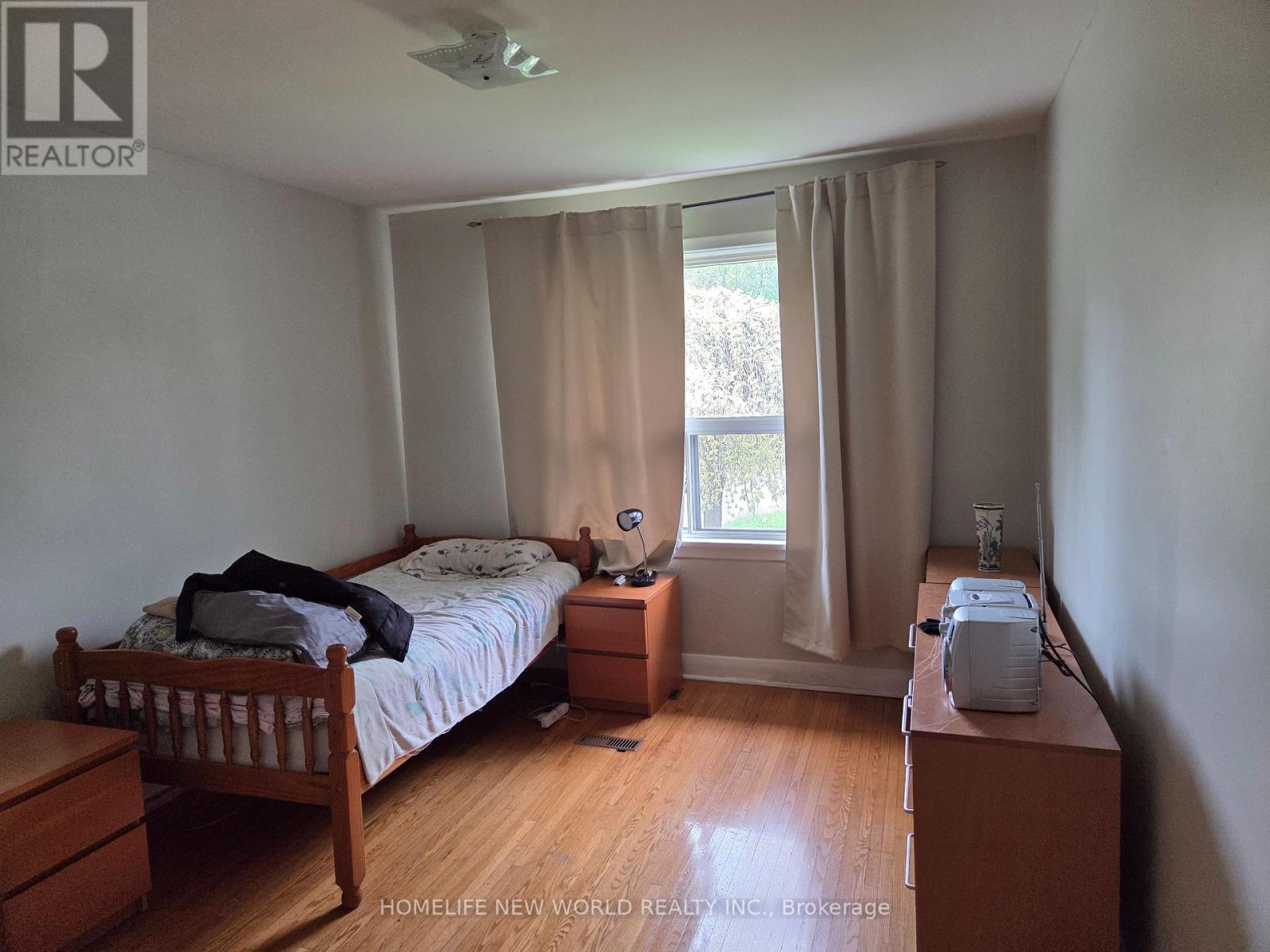 19 Benfrisco Crescent, Toronto, Ontario  M1H 1N2 - Photo 9 - E12141063
