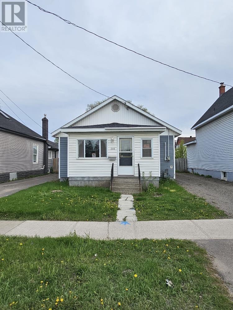 391 Douglas St, Sault Ste. Marie, Ontario  P6C 1S4 - Photo 2 - SM251200