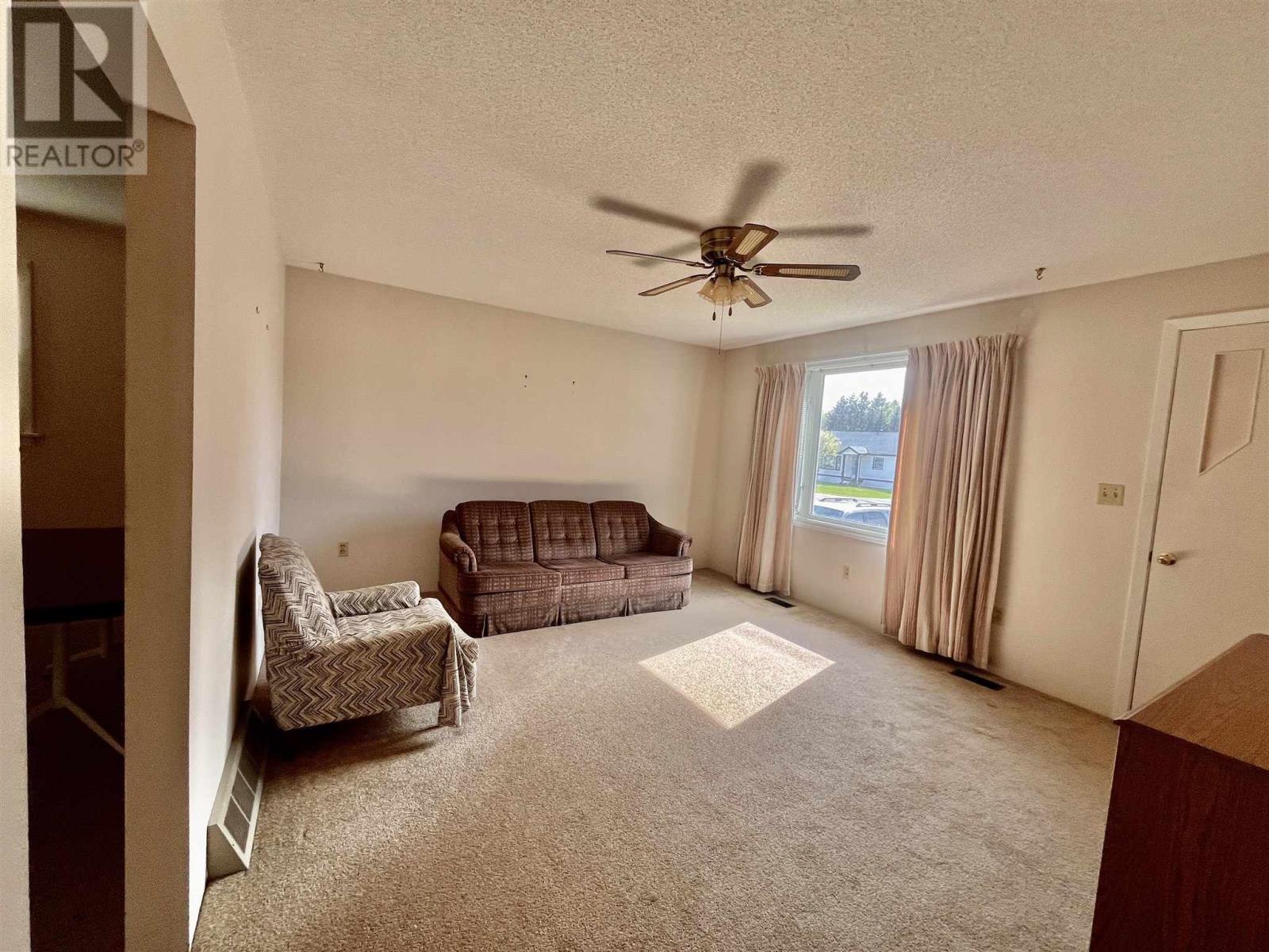 610 Boundary Rd, Sault Ste. Marie, Ontario  P6A 5C6 - Photo 29 - SM251216