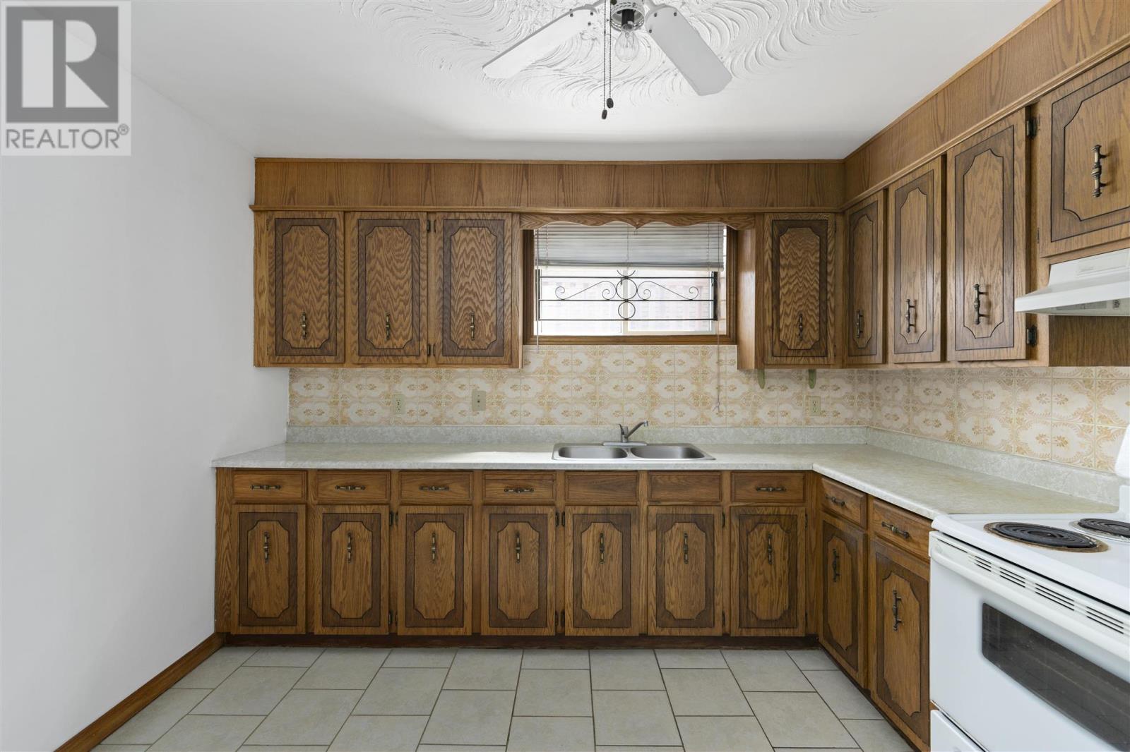 612 Farwell Ter, Sault Ste. Marie, Ontario  P6C 4C9 - Photo 26 - SM251221