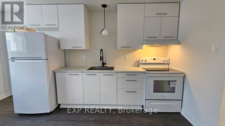 Unknown Address, ,     - Photo 3 - X12171791