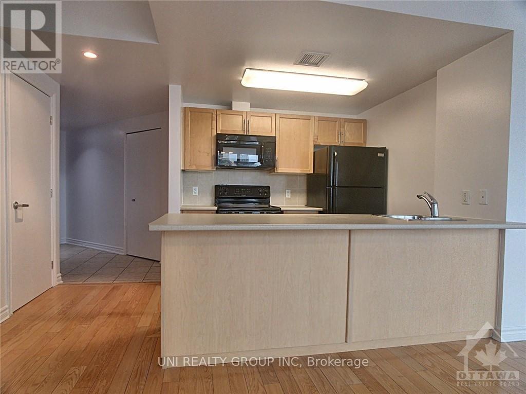 608 - 234 Rideau Street, Ottawa, Ontario  K1N 5Y1 - Photo 10 - X12171800