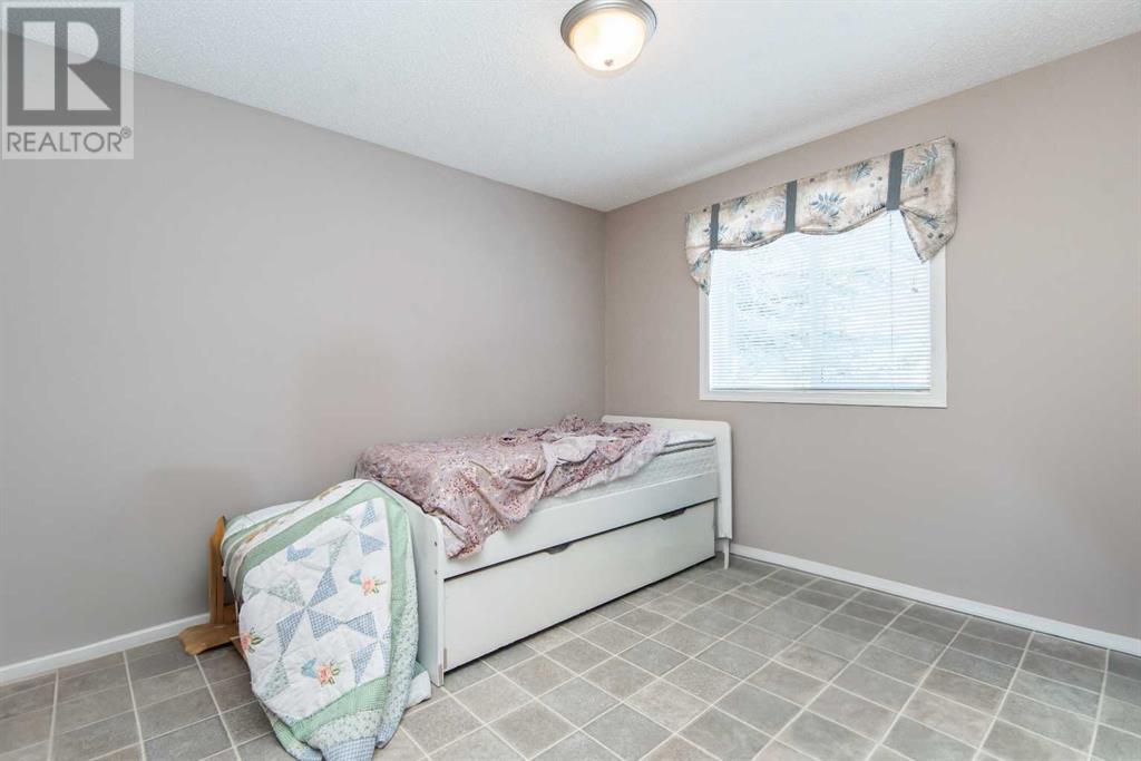2308 Danielle Drive, Red Deer, Alberta  T4R 2Z8 - Photo 11 - A2202704