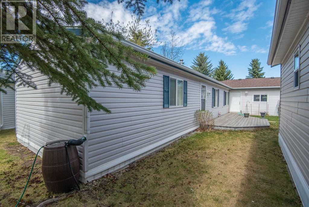 2308 Danielle Drive, Red Deer, Alberta  T4R 2Z8 - Photo 4 - A2202704