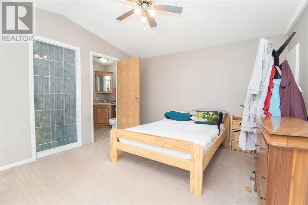 2308 Danielle Drive, Red Deer, Alberta  T4R 2Z8 - Photo 19 - A2202704