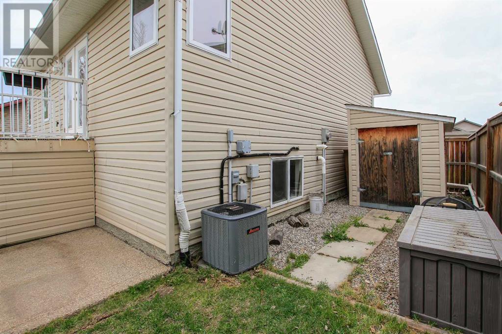 9 Lyon Crescent, Sylvan Lake, Alberta  T4S 2M6 - Photo 39 - A2219326