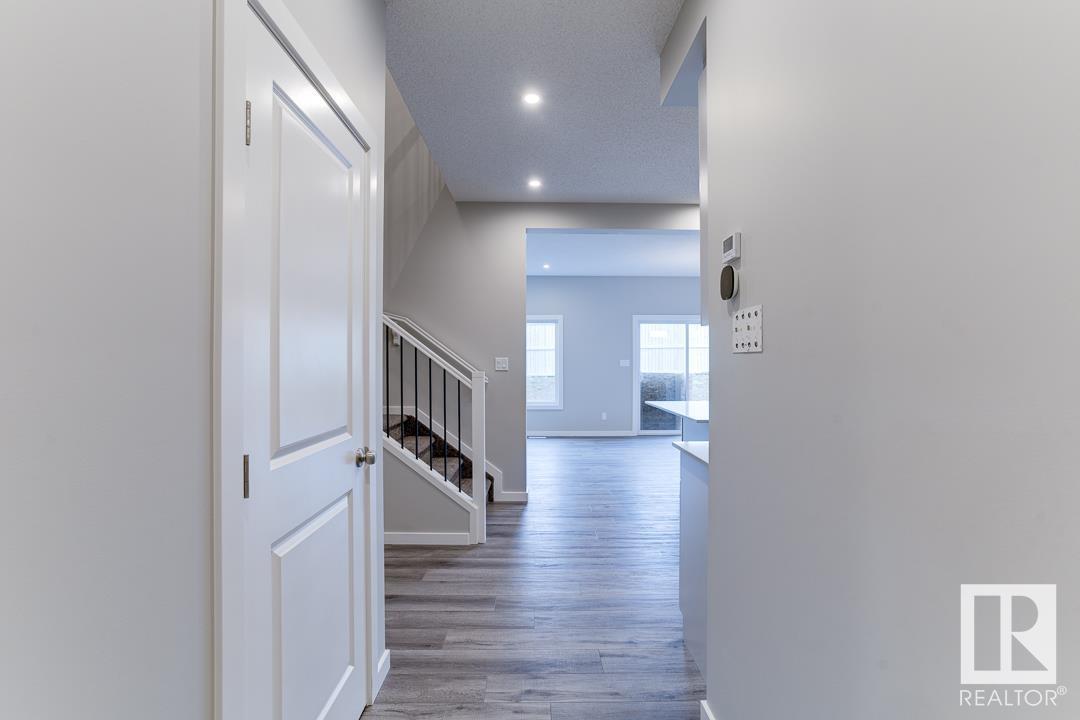 3613 2 Street Nw Nw, Edmonton, Alberta  T6T 2P9 - Photo 4 - E4438441