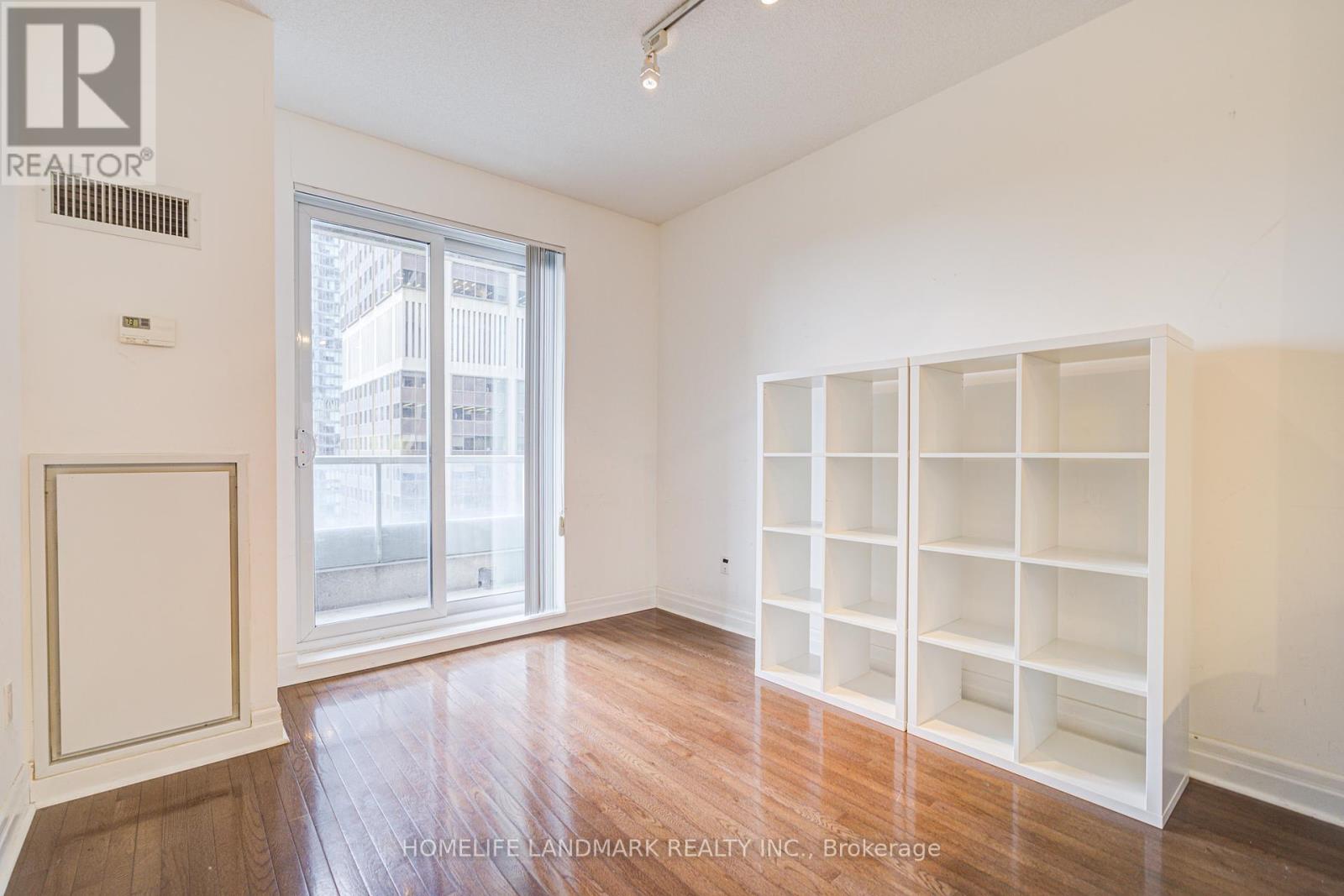 2103 - 35 Balmuto Street, Toronto, Ontario  M4Y 0A3 - Photo 16 - C12082481