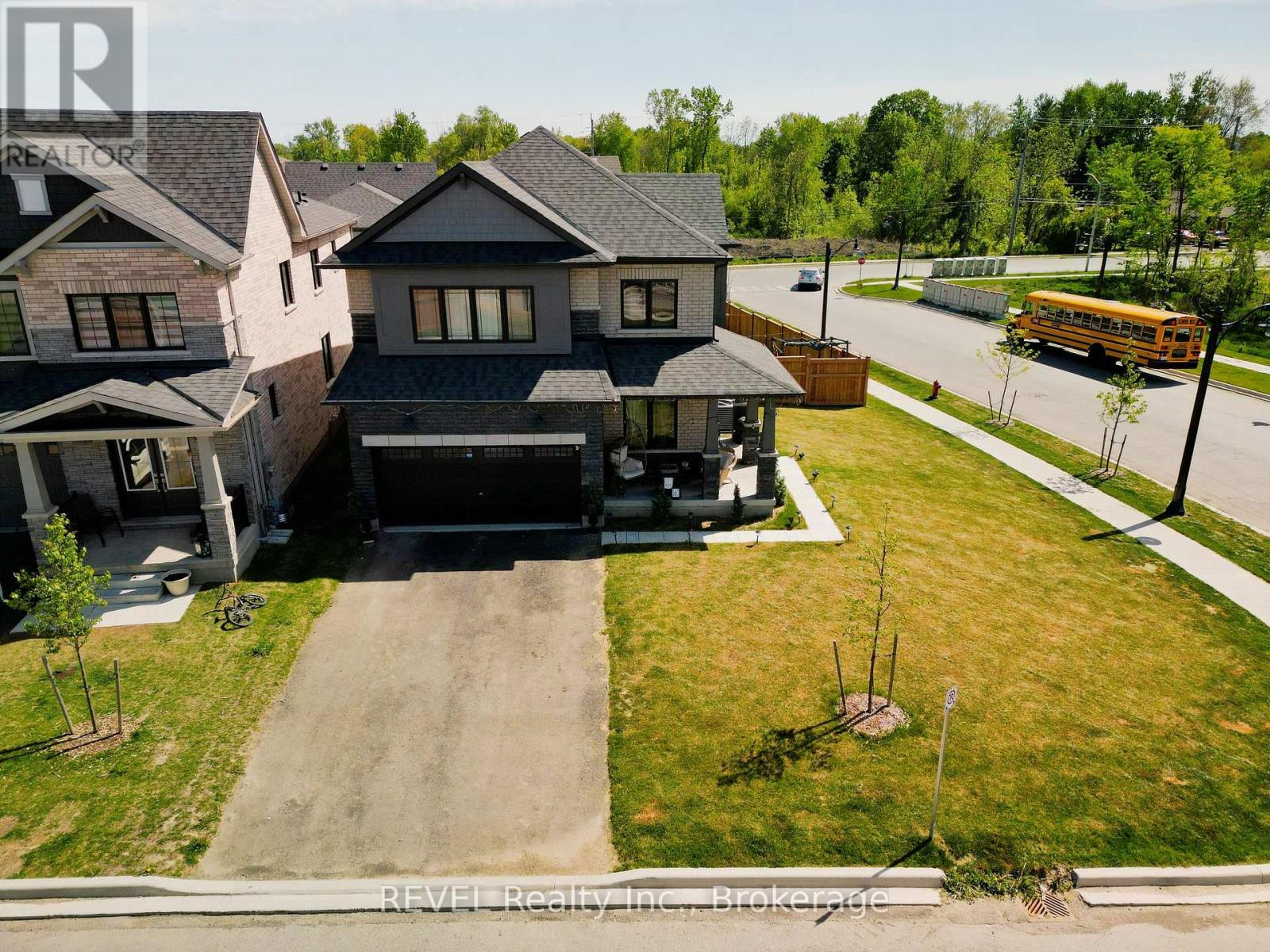 167 Stern Drive, Welland (Dain City), Ontario  L3B 0M2 - Photo 3 - X12171721