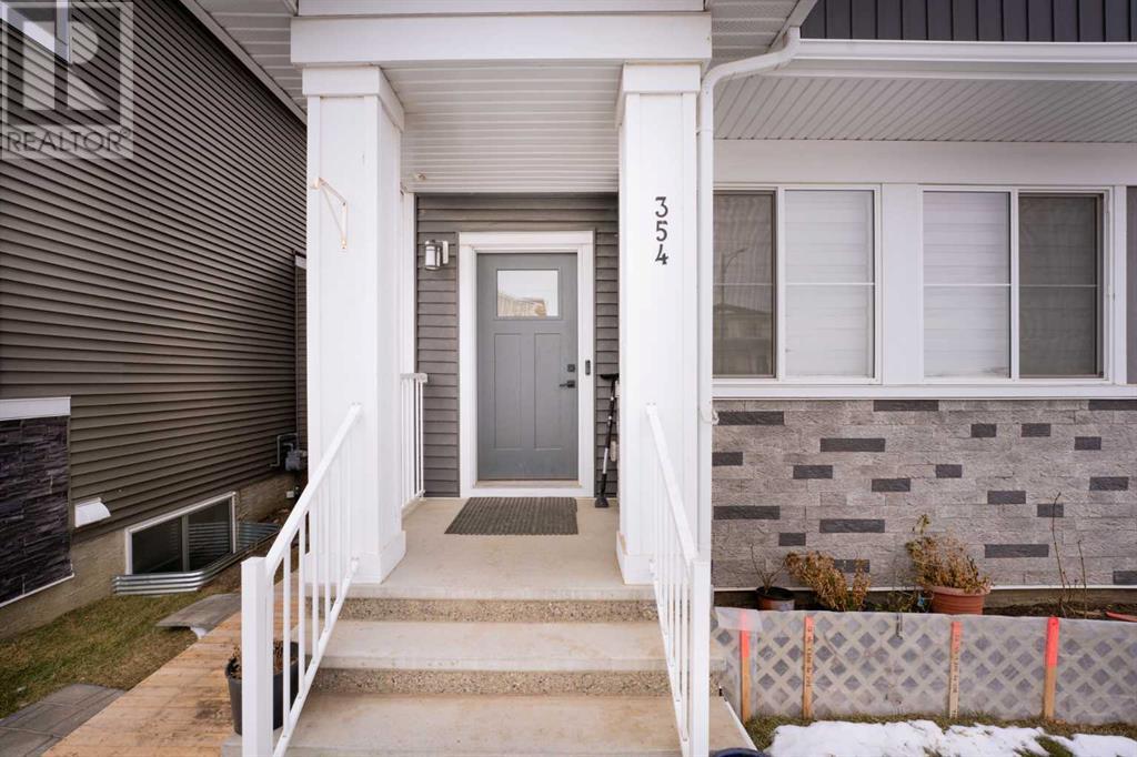 354 Chelsea Hollow, Chestermere, Alberta  T1X 2T3 - Photo 3 - A2210479